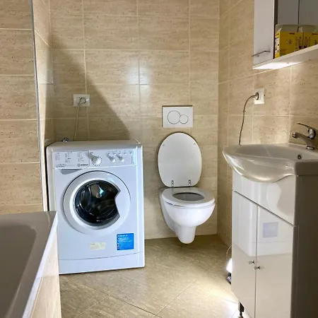 1 Apartment-centre,10min Walk To Untold Festival *