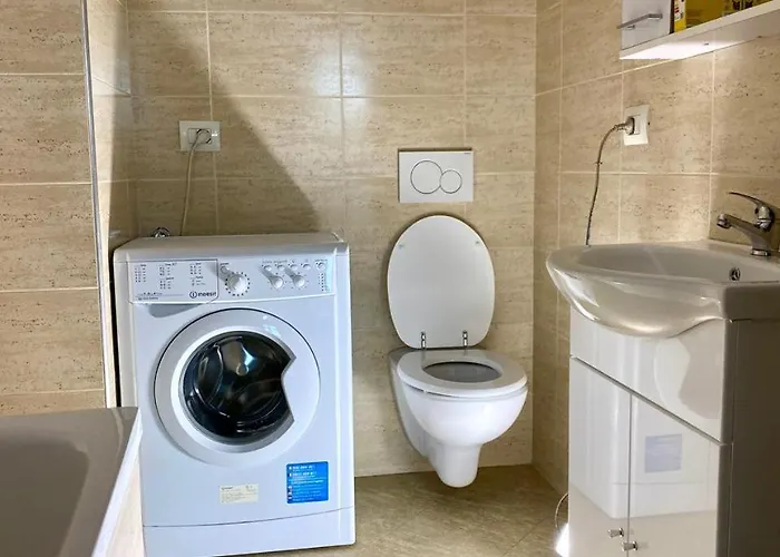 1 Apartment-centre,10min Walk To Untold Festival *